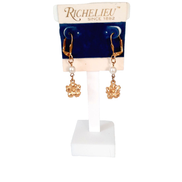 Richelieu Vintage Flower Faux Pearl Gold Tone Lever back Pierced Earrings - Picture 2 of 5
